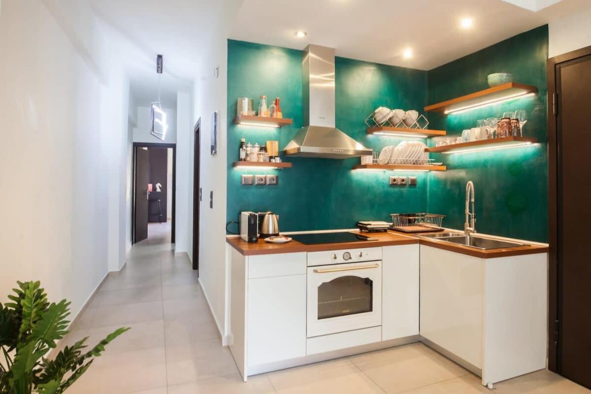 Beautiful Elegant Apartment Next To Monastiraki Athens Luaran gambar