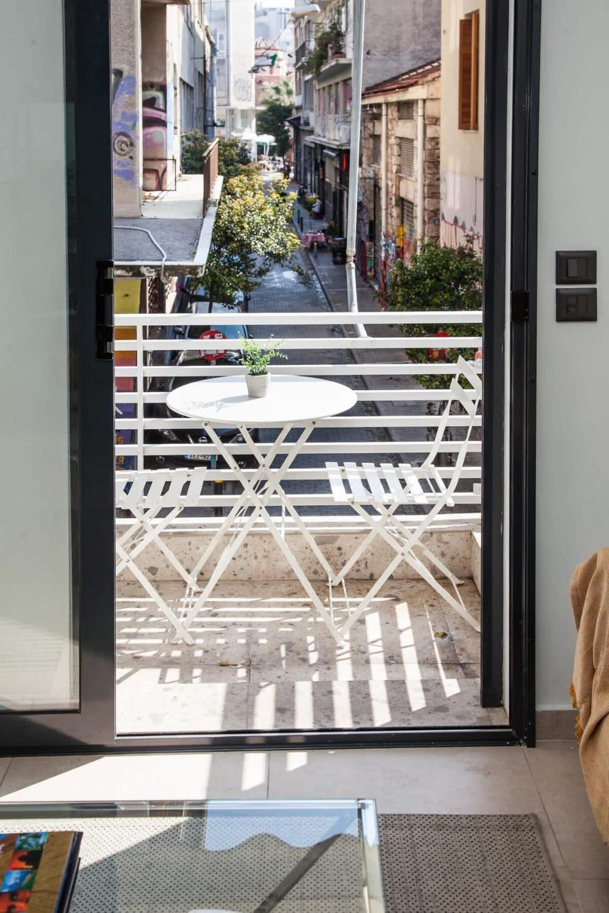 Beautiful Elegant Apartment Next To Monastiraki Athens Luaran gambar